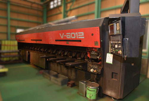 アマダ V-6012