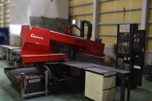 アマダ HK-700CNC